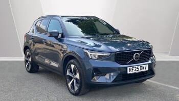 Volvo XC40 2.0 B3P Plus Dark 5dr Auto Petrol Estate